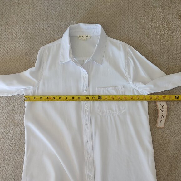 Indigo Rose Women's Shirt Size: M, Color: White - Picture 2 of 16